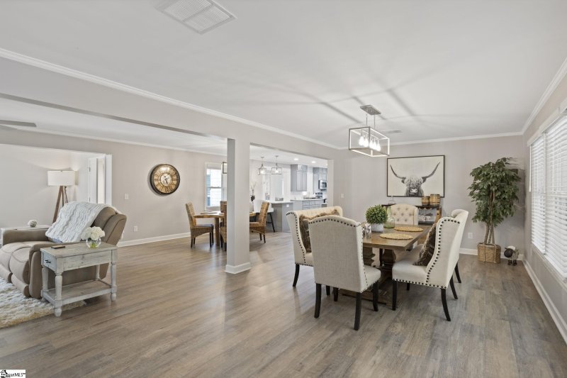 Property image 4 at 302 N B Street, Easley, SC 29640