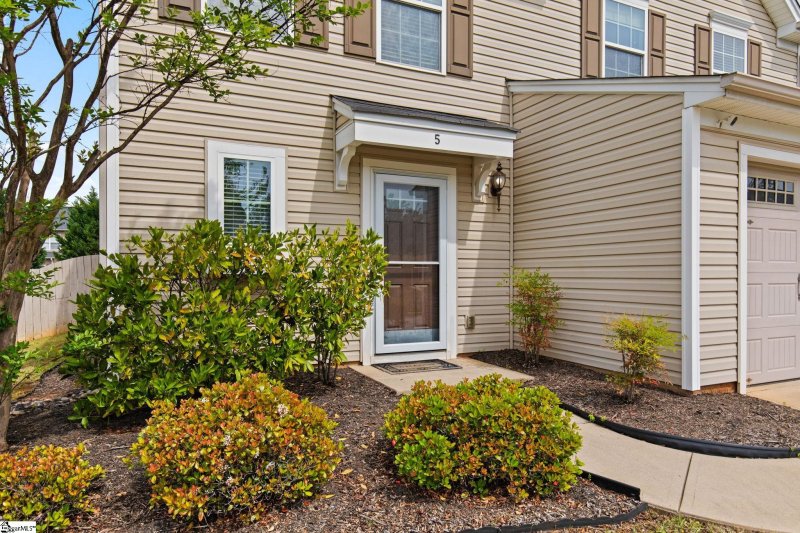 Property image 5 at 5 Young Harris Drive, Simpsonville, SC 29681