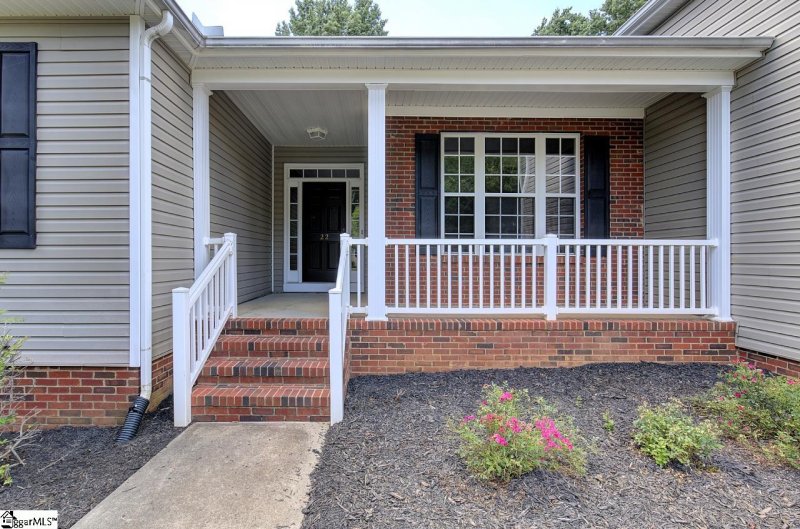Property image 2 at 22 Saybrook Road, Simpsonville, SC 29681