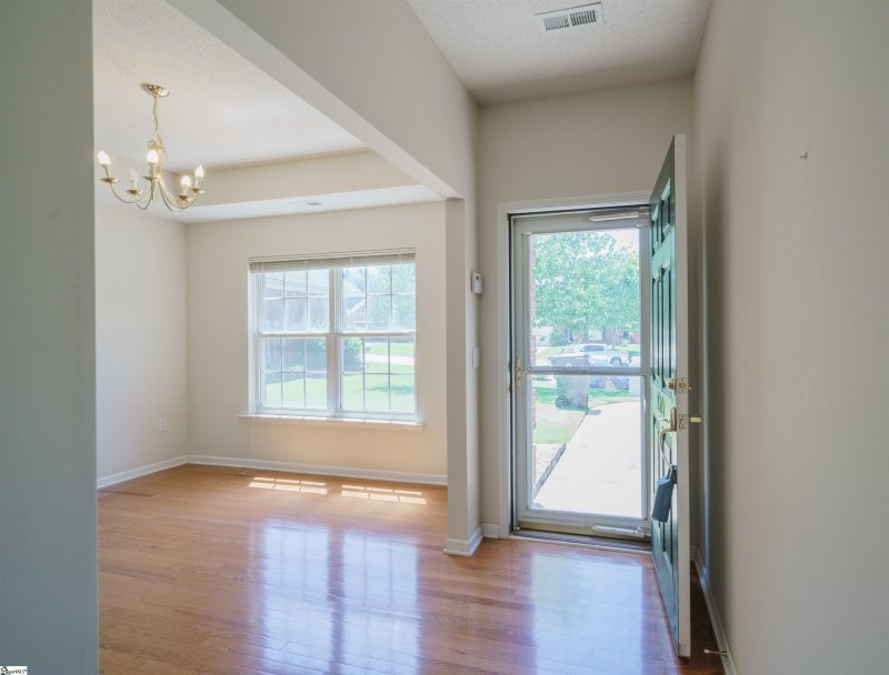 Property image 4 at 820 Palomino Court, Simpsonville, SC 29681