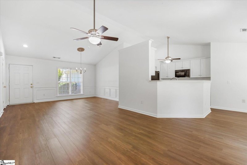 Property image 5 at 119 Crown Empire Court, Simpsonville, SC 29681