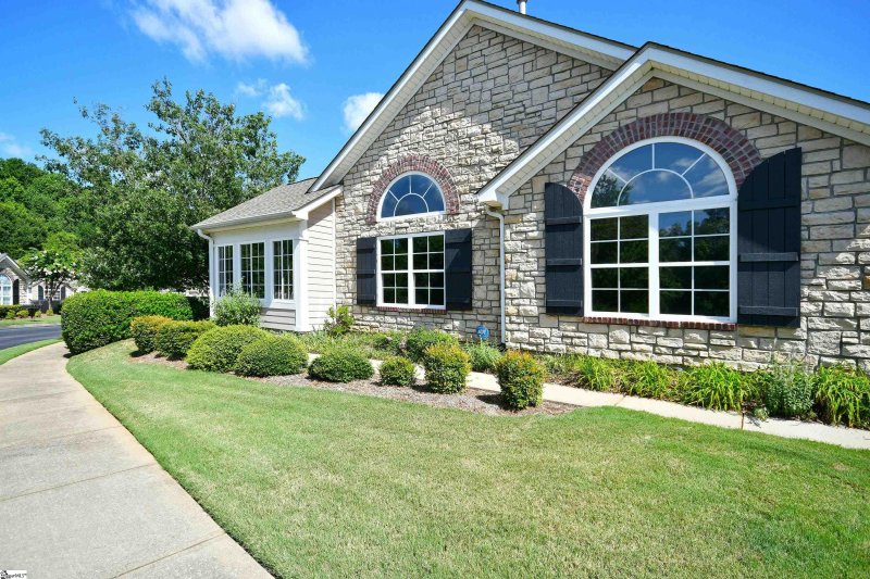 Property image 2 at 103 Fudora Circle, Simpsonville, SC 29681