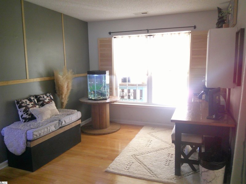 Property image 5 at 405 Flanders Court, Greenville, SC 29607