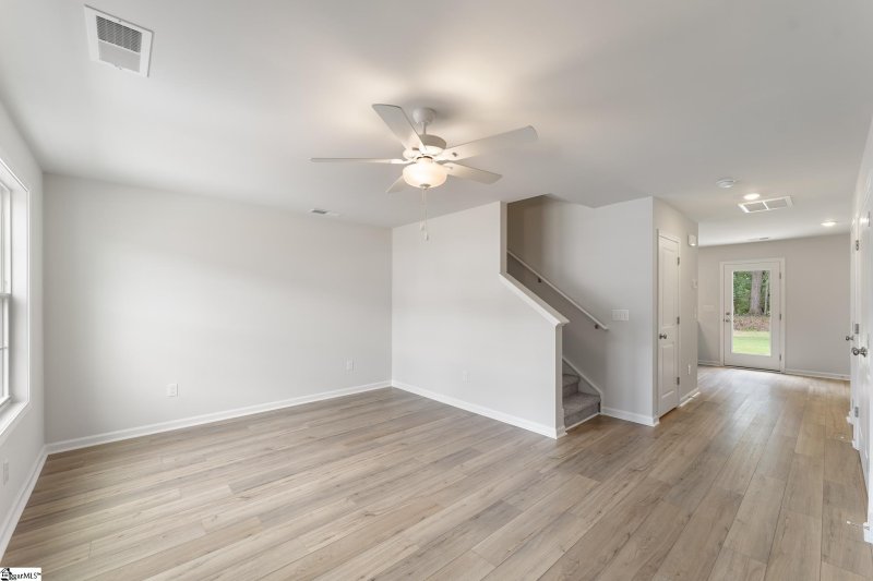 Property image 2 at 654 Blossom Run, Spartanburg, SC 29307