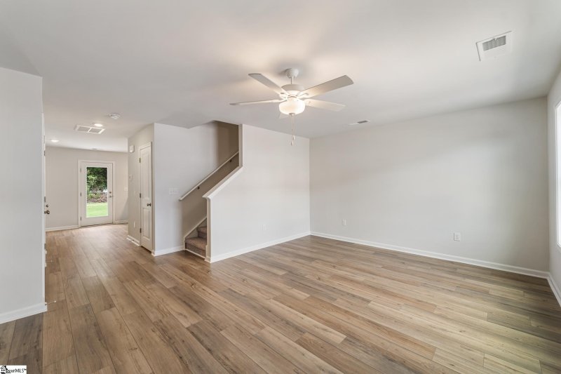 Property image 2 at 652 Blossom Run, Spartanburg, SC 29307