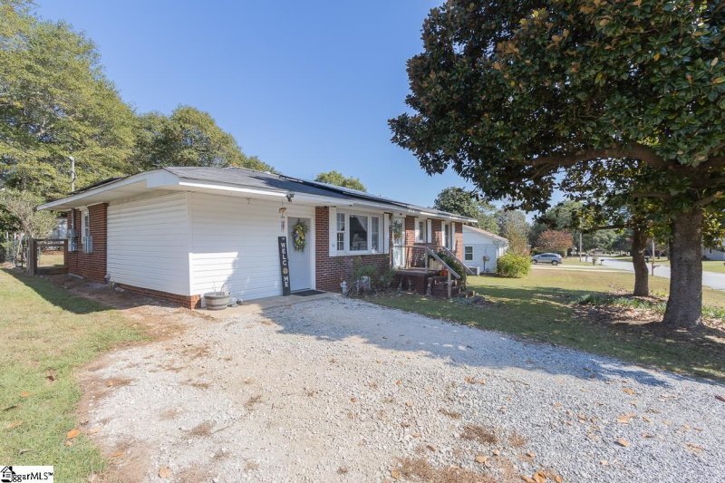 Property image 4 of 14 Dianne Avenue in None, Pelzer, SC 29669