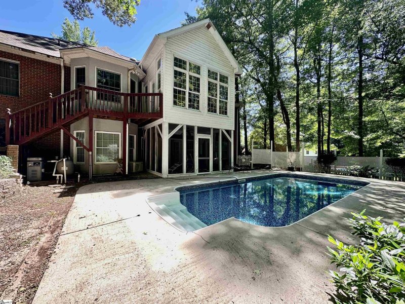 Property image 2 at 166 Graylyn Drive, Anderson, SC 29621