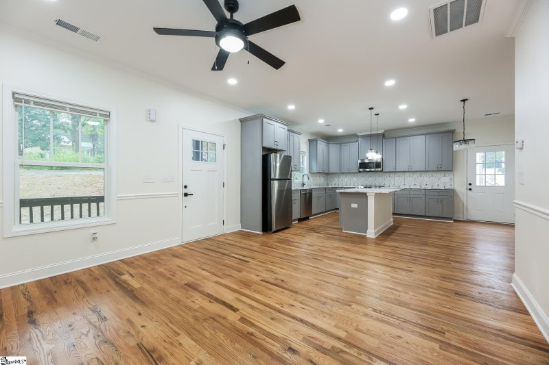 Property image 4 at 416 Crosby Circle, Greenville, SC 29605-1312