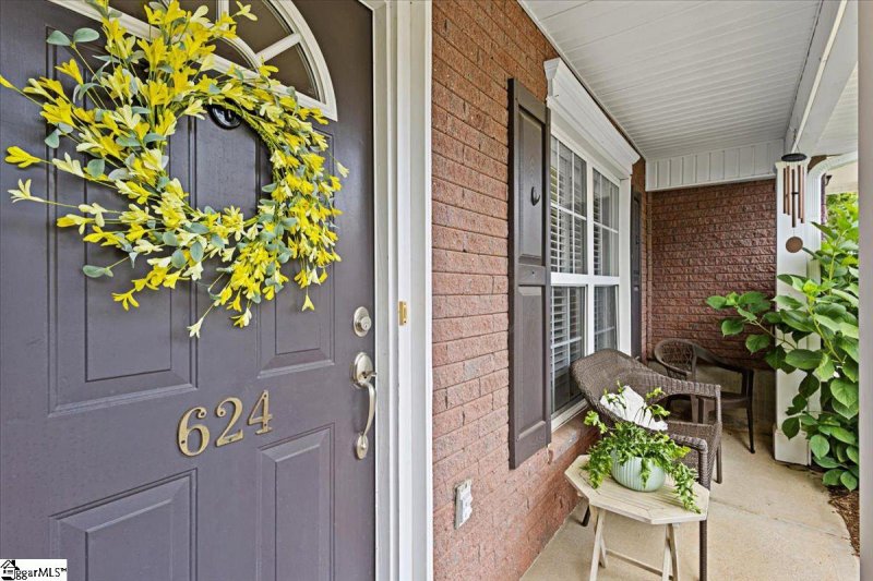 Property image 2 at 624 Graythorn Lane, Greenville, SC 29607
