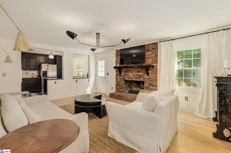 Property image 5 at 104 Hedgewood Court, Greer, SC 29650