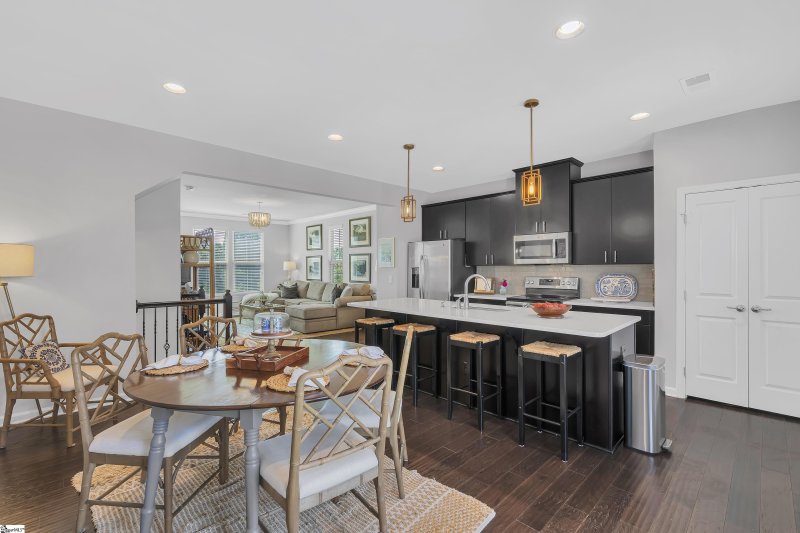 Property image 2 at 21 Itasca Drive, Greenville, SC 29609