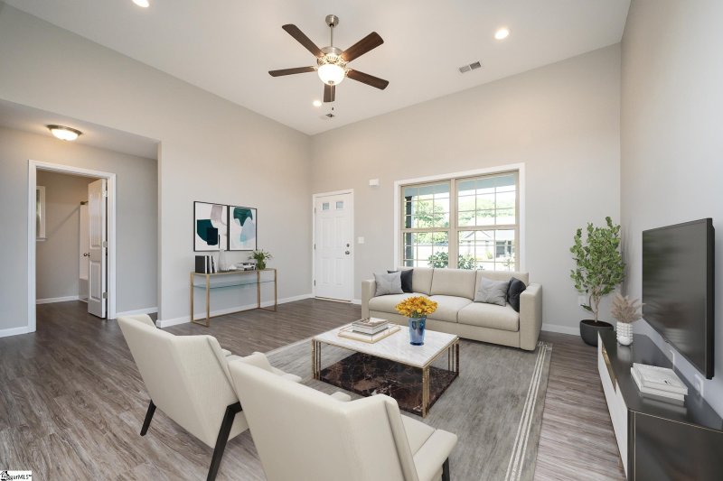 Property image 4 at 10 Lockeland Park Drive, Simpsonville, SC 29681