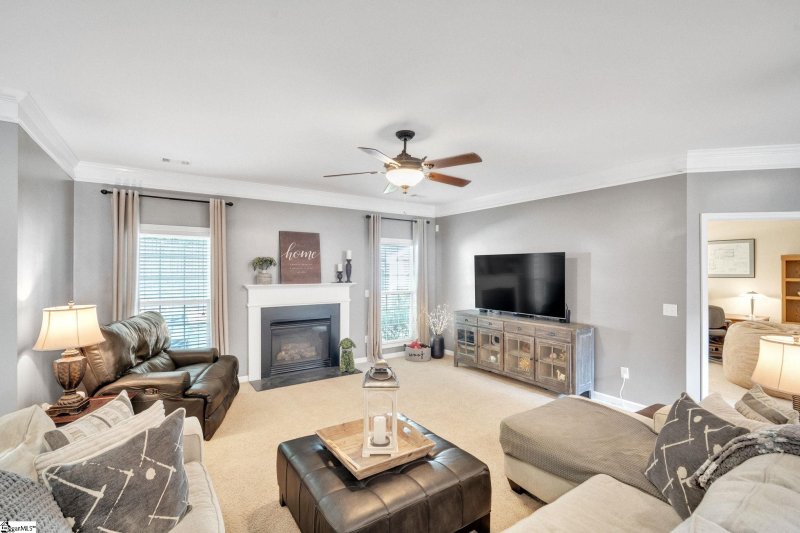 Property image 2 at 305 Rivanna Lane, Greenville, SC 29607