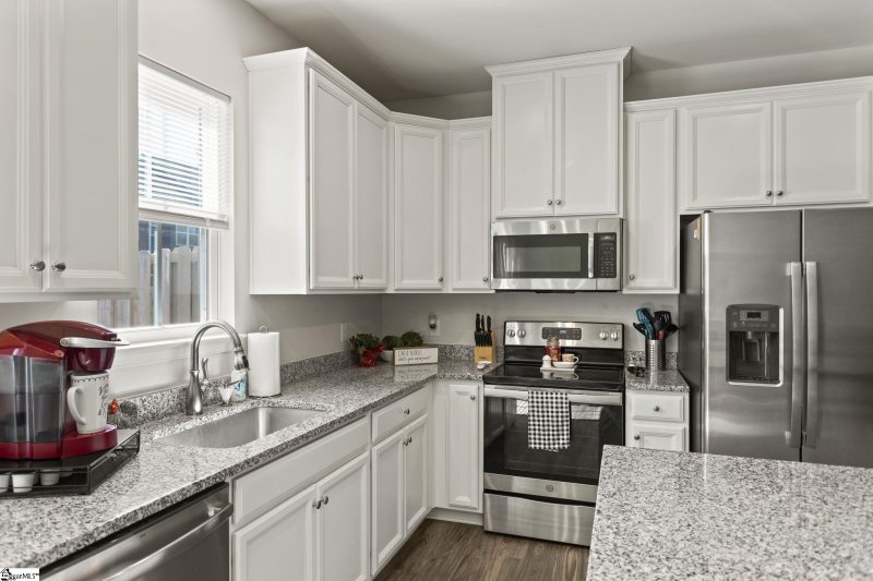 Property image 5 at 111 Lilywood Court, Simpsonville, SC 29681