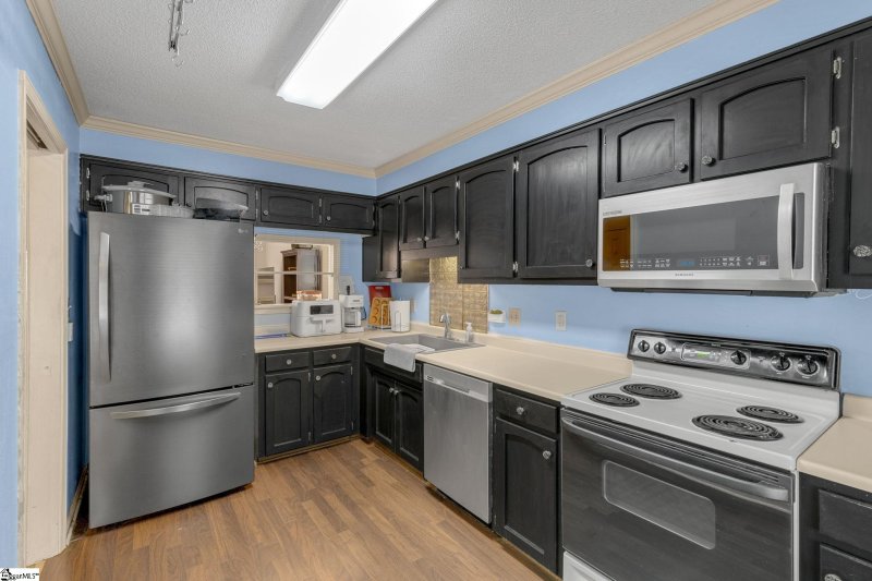 Property image 4 at 20 Somersett Drive, Spartanburg, SC 29301