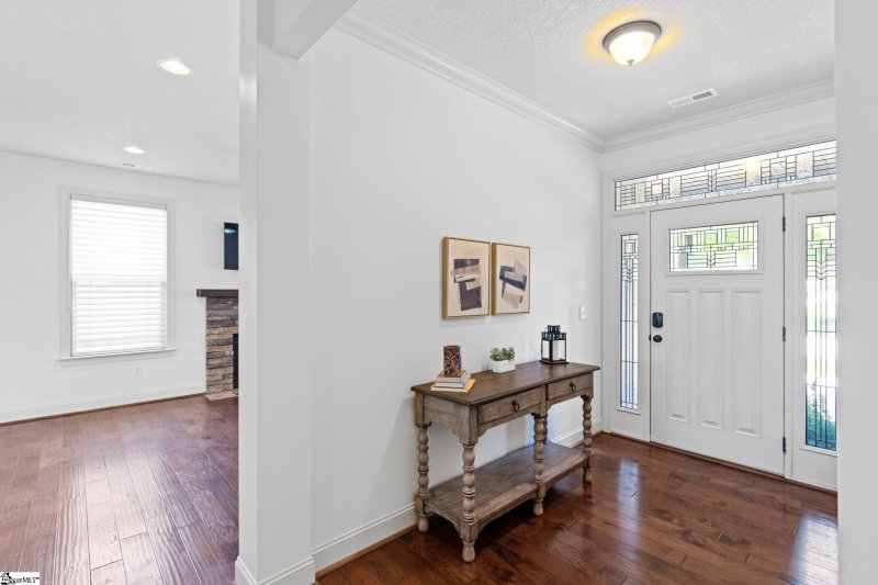 Property image 5 of 613 Castlestone Drive in Greystone Cottages, Greer, SC 29650