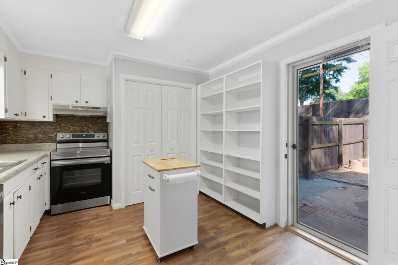 Property image 3 at 204 Capewood Drive, Simpsonville, SC 29680