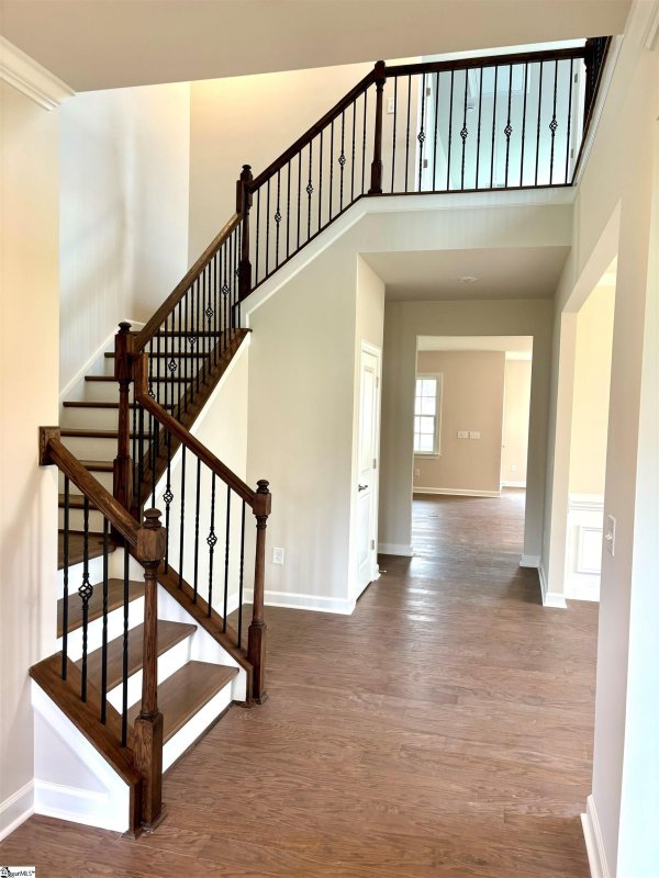 Property image 3 at 212 Isleview Place, Greer, SC 29651