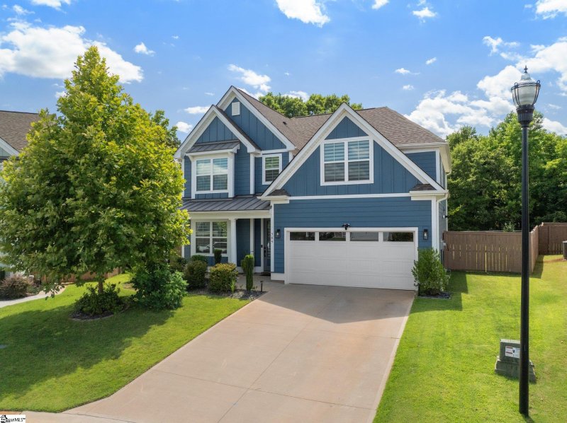 584 Backacre Court