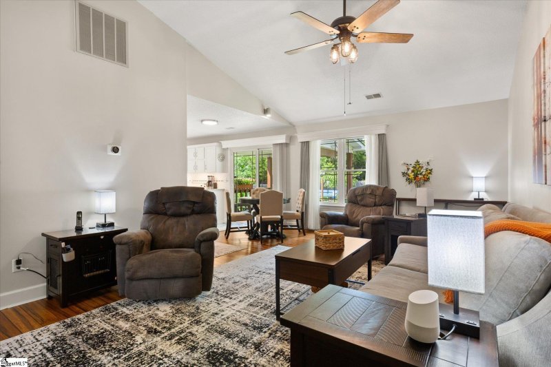 Property image 4 at 402 Ariel Court, Fountain Inn, SC 29644