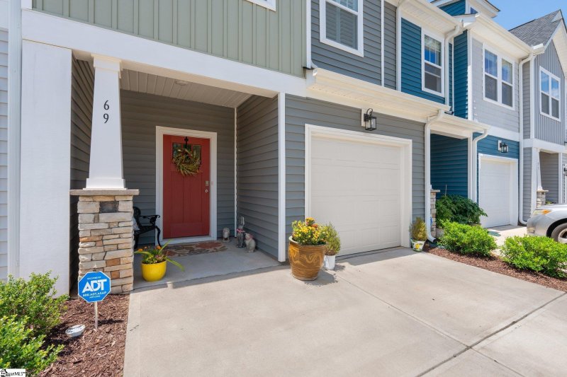 Property image 4 at 69 Mardale Lane, Greenville, SC 29609