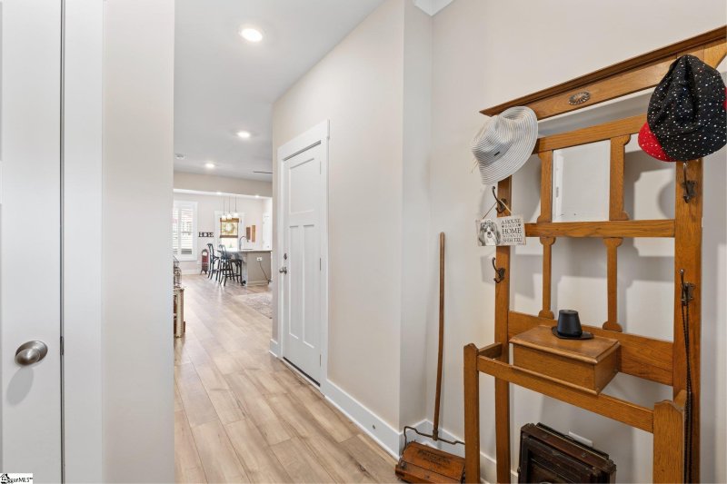 Property image 5 at 69 Mardale Lane, Greenville, SC 29609