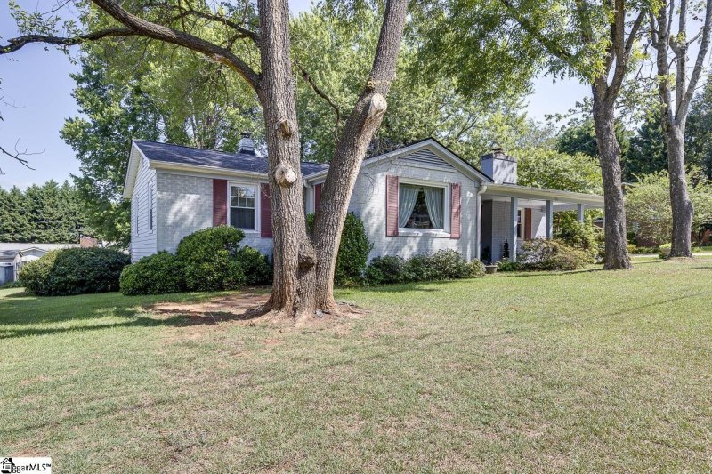 Property image 2 at 206 Sylvia Road, Easley, SC 29642