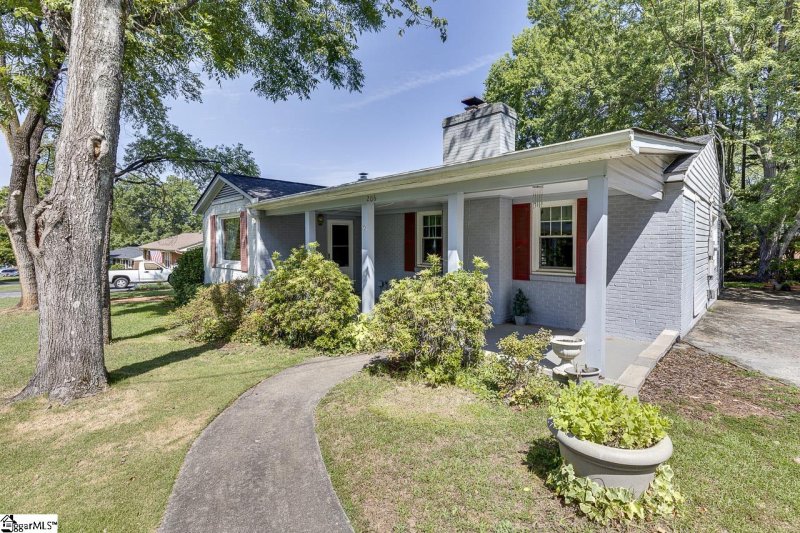 Property image 3 at 206 Sylvia Road, Easley, SC 29642