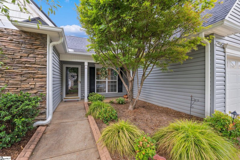 Property image 3 at 120 Saint Johns Street, Simpsonville, SC 29680