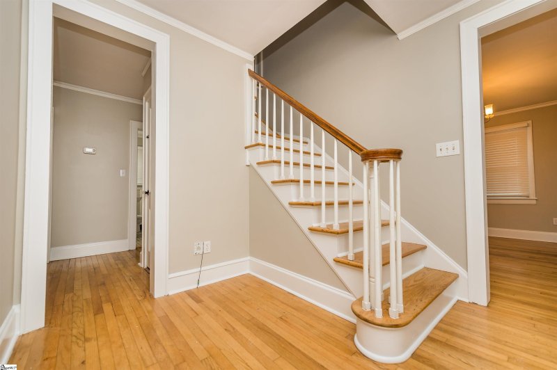 Property image 2 at 111 Windsor Avenue, Spartanburg, SC 29306