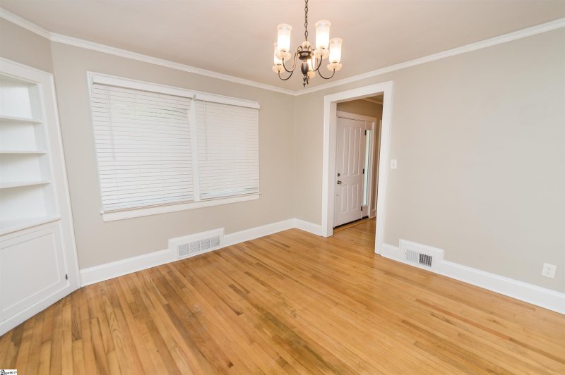 Property image 5 at 111 Windsor Avenue, Spartanburg, SC 29306