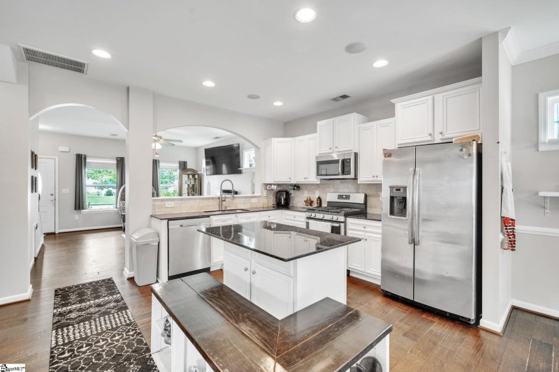 Property image 2 at 107 Chadmore Street, Simpsonville, SC 29680