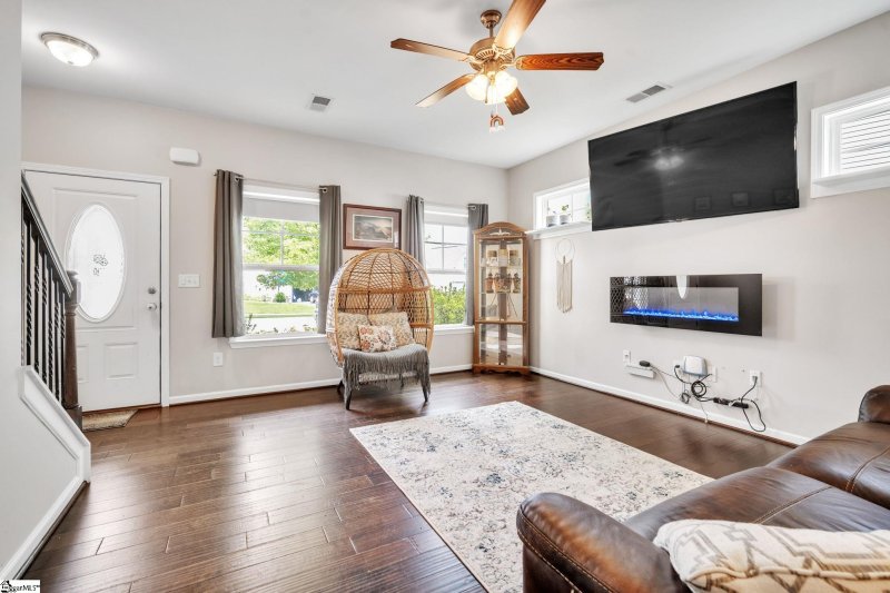 Property image 4 at 107 Chadmore Street, Simpsonville, SC 29680