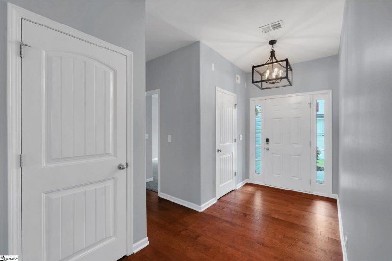 Property image 2 at 604 Jones Peak Drive, Simpsonville, SC 29681