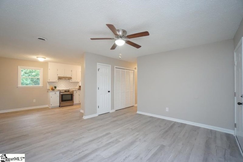 Property image 4 at 8 Windmill Drive, Wellford, SC 29388