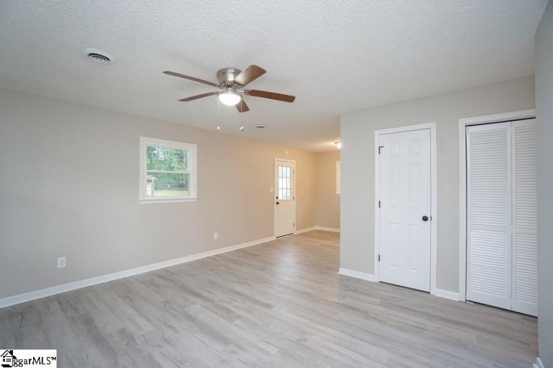 Property image 5 at 8 Windmill Drive, Wellford, SC 29388