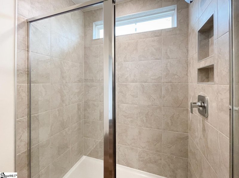 Property image 5 of 218 Toal Court in Bellevue, Greenville, SC 29611