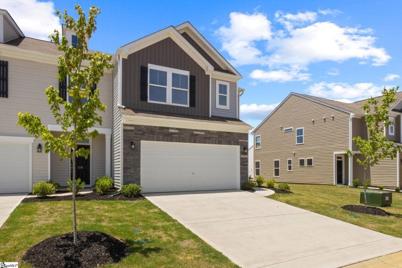 Property image 3 at 214 Toal Court, Greenville, SC 29611