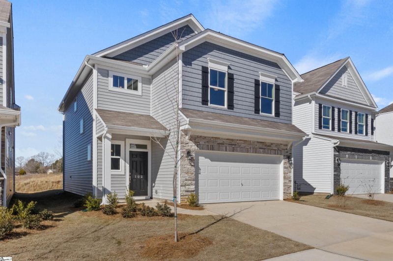Property image 2 at 102 Waller Drive, Greenville, SC 29611