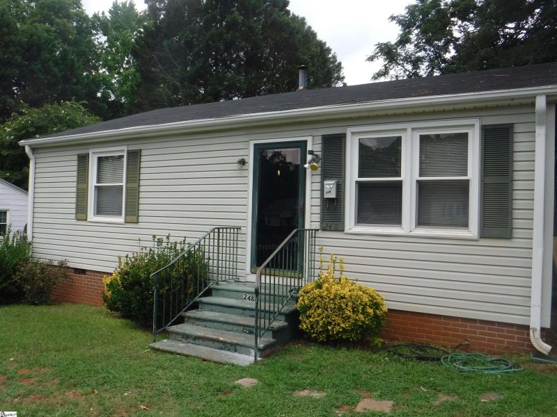 Property image 2 at 248 Charlesworth Avenue, Spartanburg, SC 29306