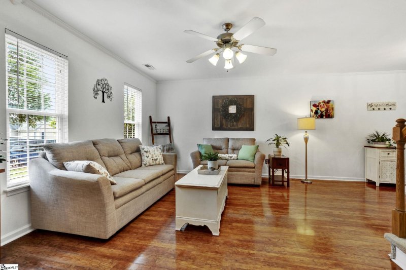 Property image 3 at 208 Glazed Springs Court, Easley, SC 29642