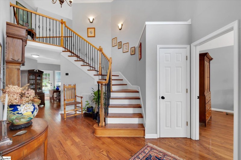 Property image 4 at 312 Winding Brook Court, Greenville, SC 29617