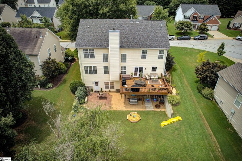 Property image 4 at 210 Ackerman Court, Greenville, SC 29607