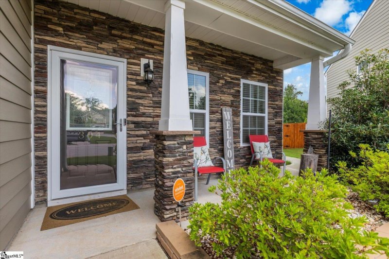 Property image 2 at 304 Hartwood Lake Lane, Greer, SC 29650