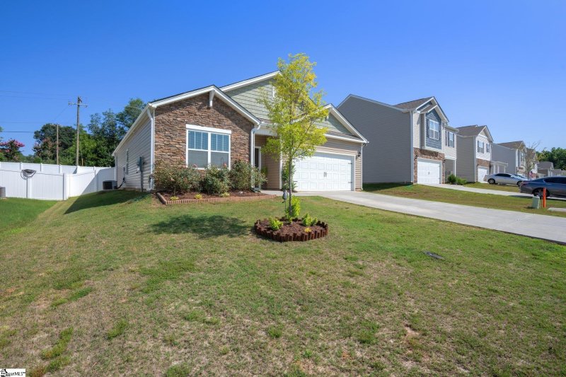 Property image 3 at 845 Colmore Trail, Lyman, SC 29365