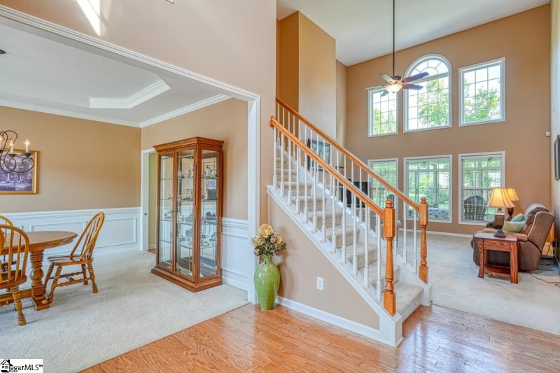 Property image 3 at 8 Breezewood Court, Greenville, SC 29607