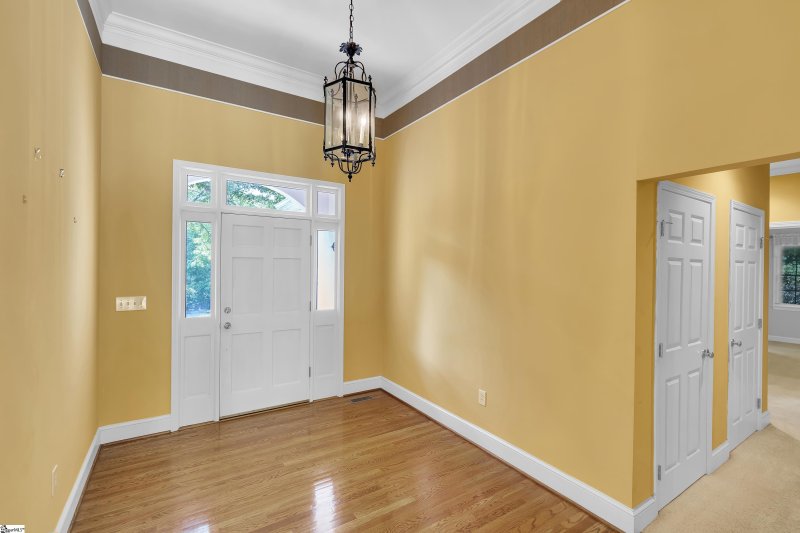 Property image 3 at 112 Sleepy Hollow Lane, Spartanburg, SC 29306