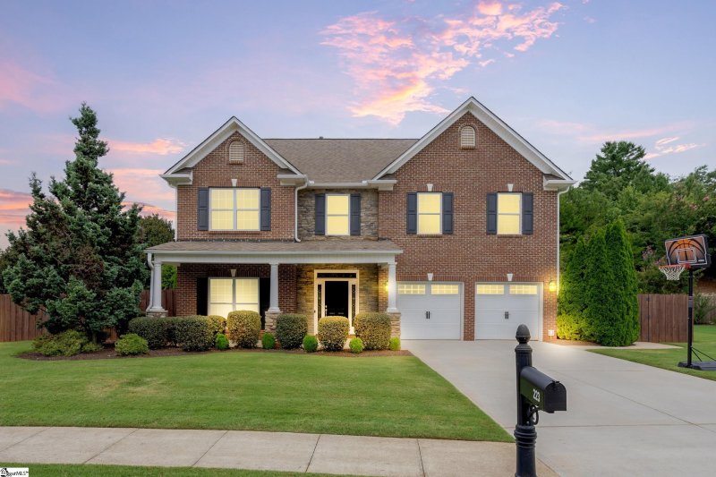 Property image 2 at 223 Haddington Lane, Greenville, SC 29609