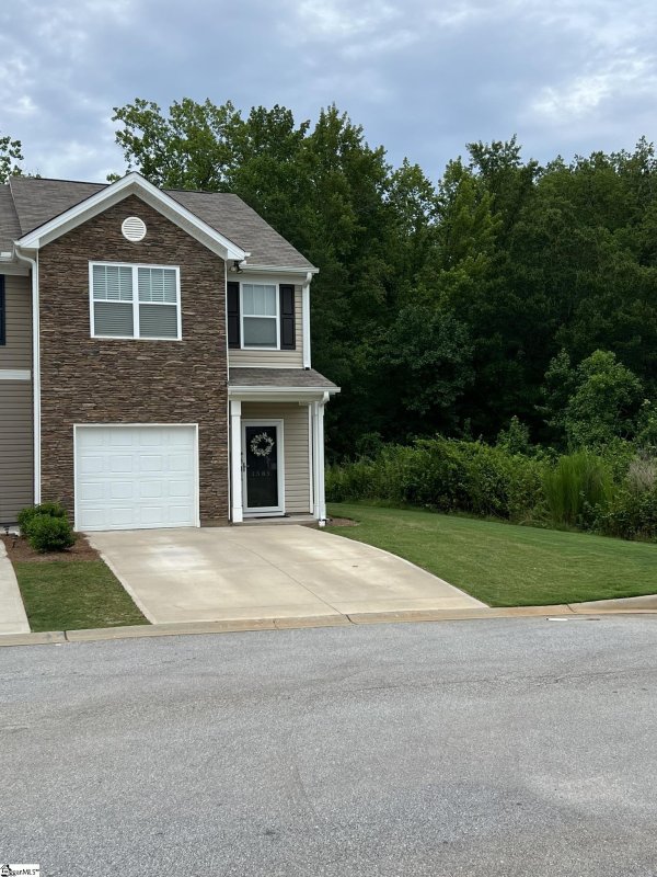 Property image 2 at 1585 Katherine Court, Boiling Springs, SC 29316