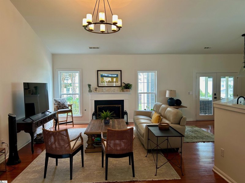 Property image 3 at 305 Cresthaven Place, Simpsonville, SC 29681